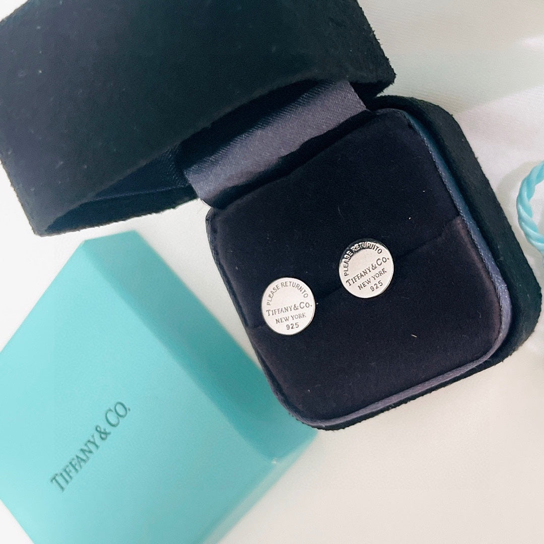 Tiffany Return to Circle Stud 18K Gold Earrings