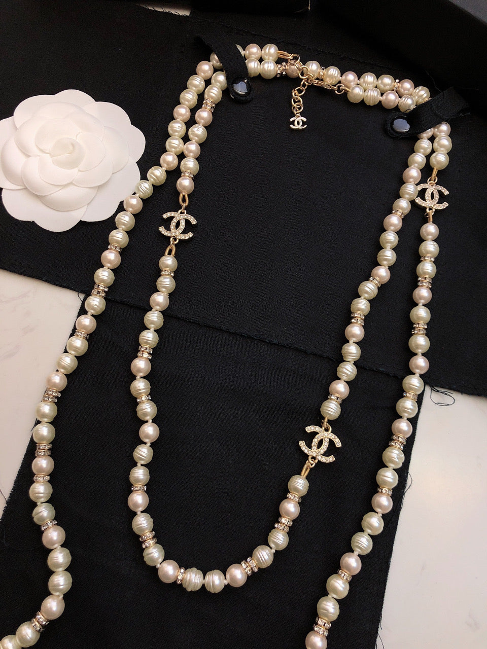 Chanel Pearl Choker 18K Gold Necklace