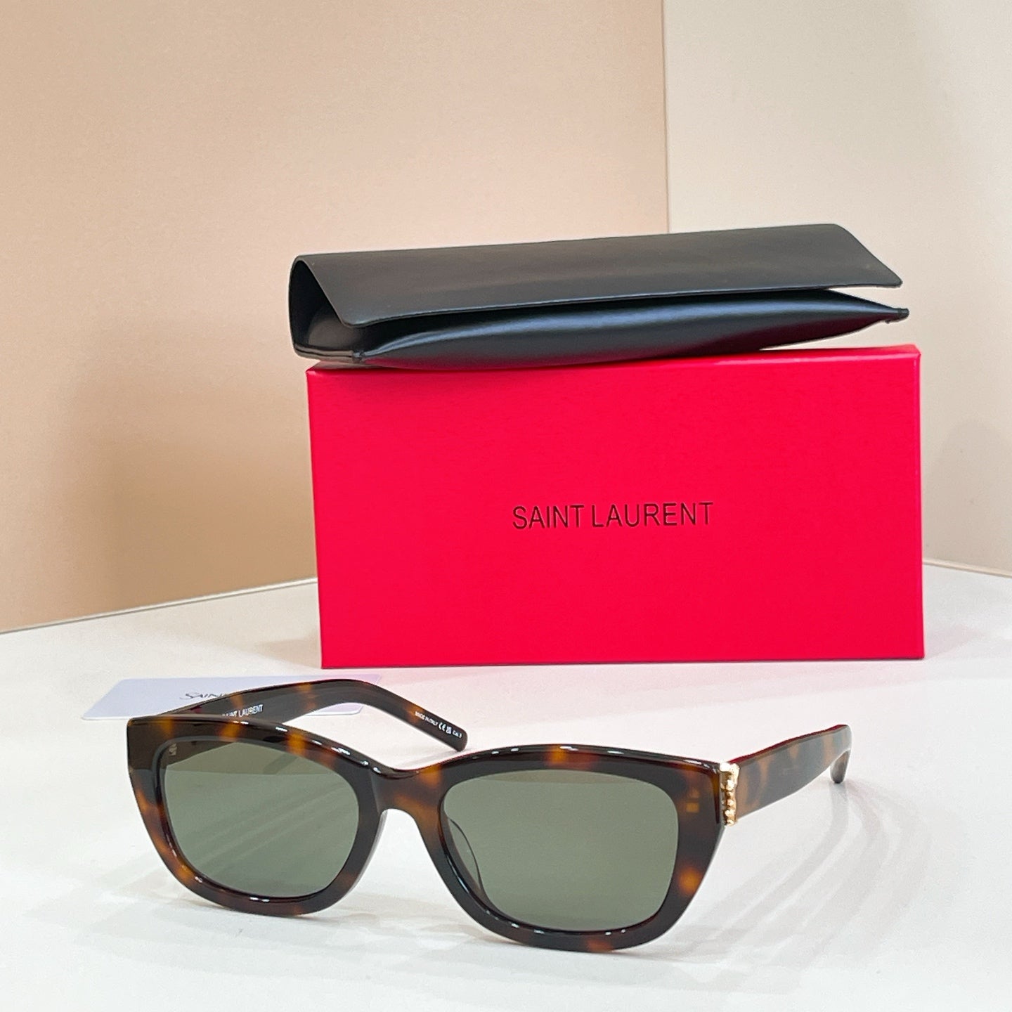 SAINT LAURENT Sunglasses SL M153